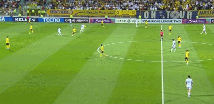 1776903077464084588.gif